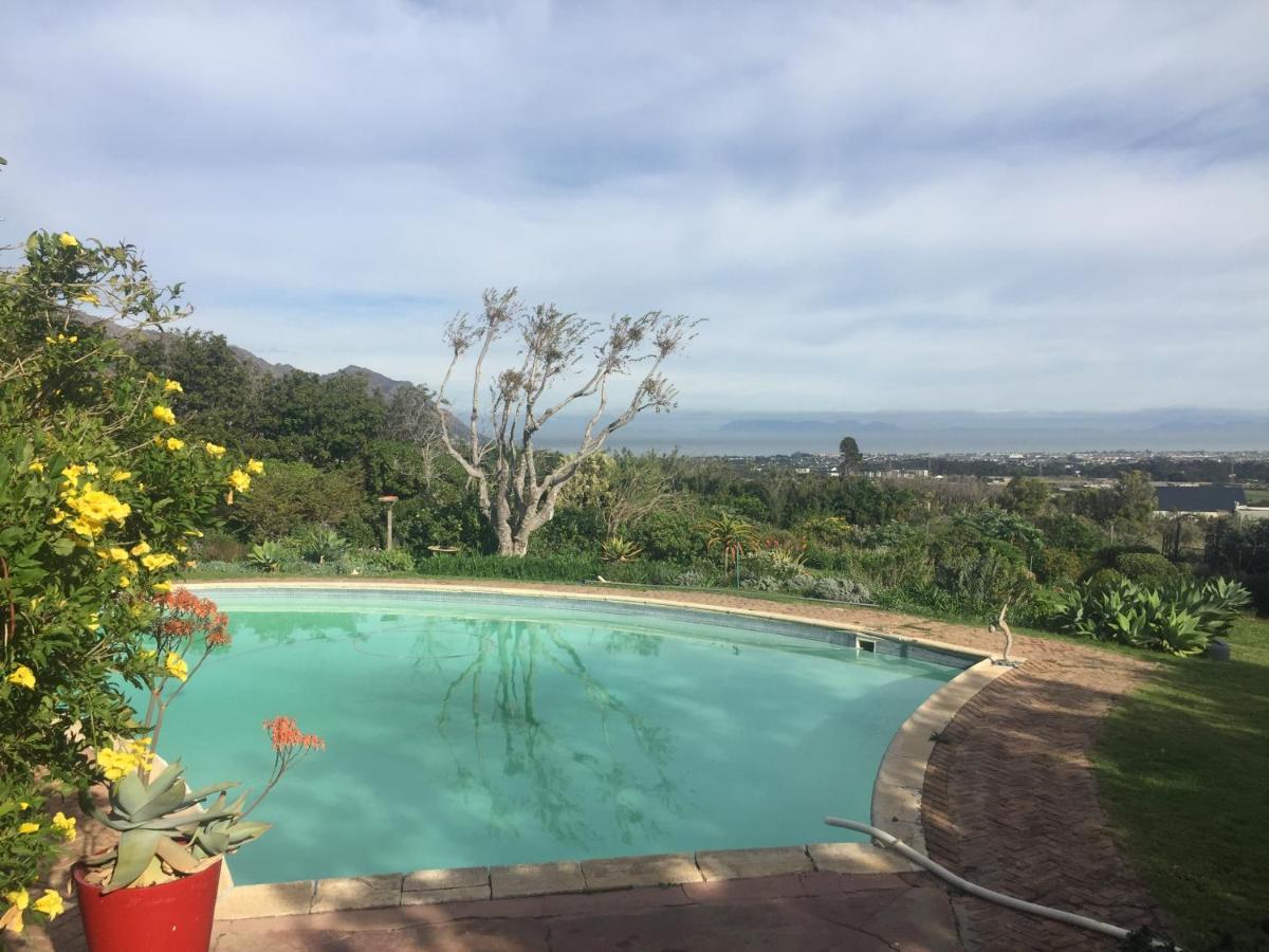 Watermill Studios Gordons Bay Exterior photo